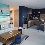 Les Maisons De Louise Apartman