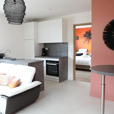 Les Maisons De Louise Apartment